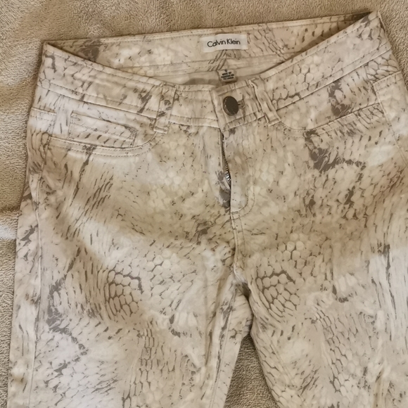 Pants - Picture 2 of 4